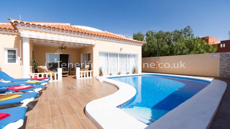 Discover the Best Holiday Apartments Tenerife Has to Offer